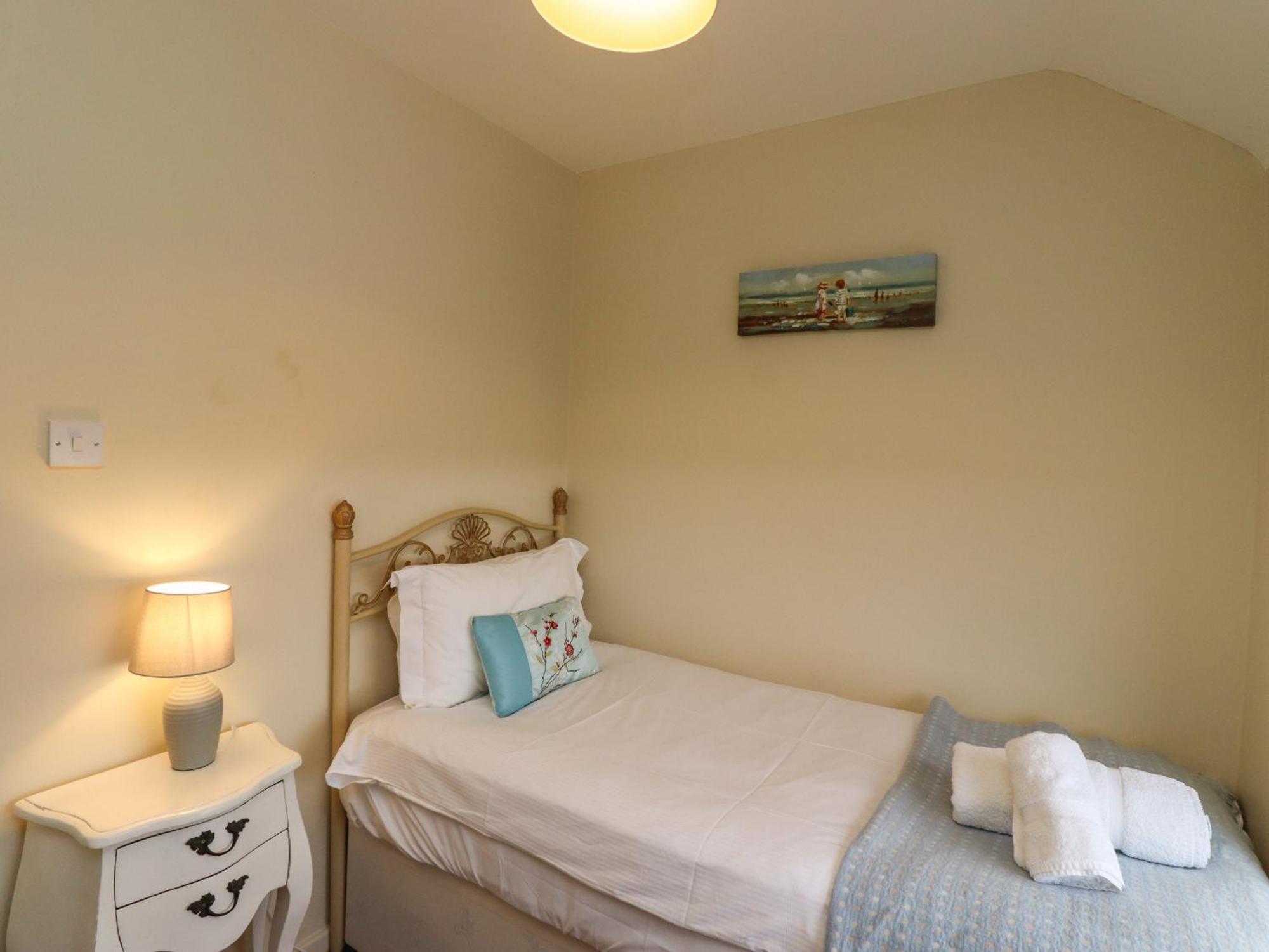 Barnacle Cove Villa Beadnell Exterior photo